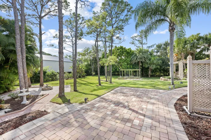 EXTERIOR YARD