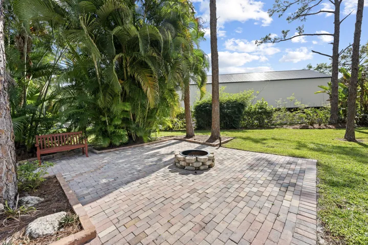 EXTERIOR YARD