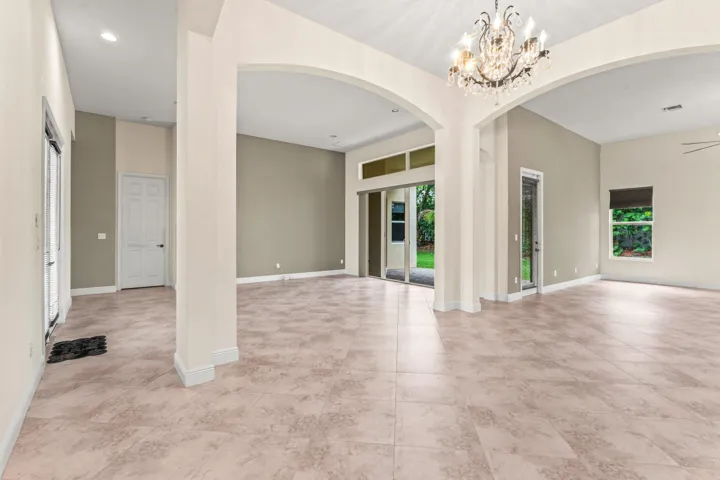 010-9466CampiDrive-Wellington-FL-33467-S