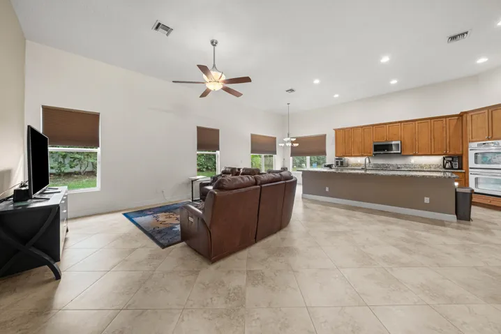 002-9466CampiDrive-Wellington-FL-33467-S