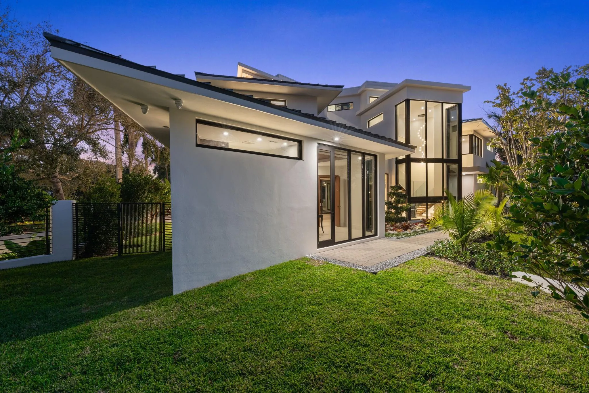 Property photo 95