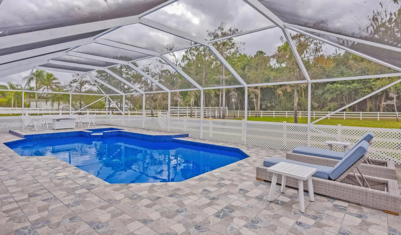 1401 Pelham Rd Wellington FL-large-032-0