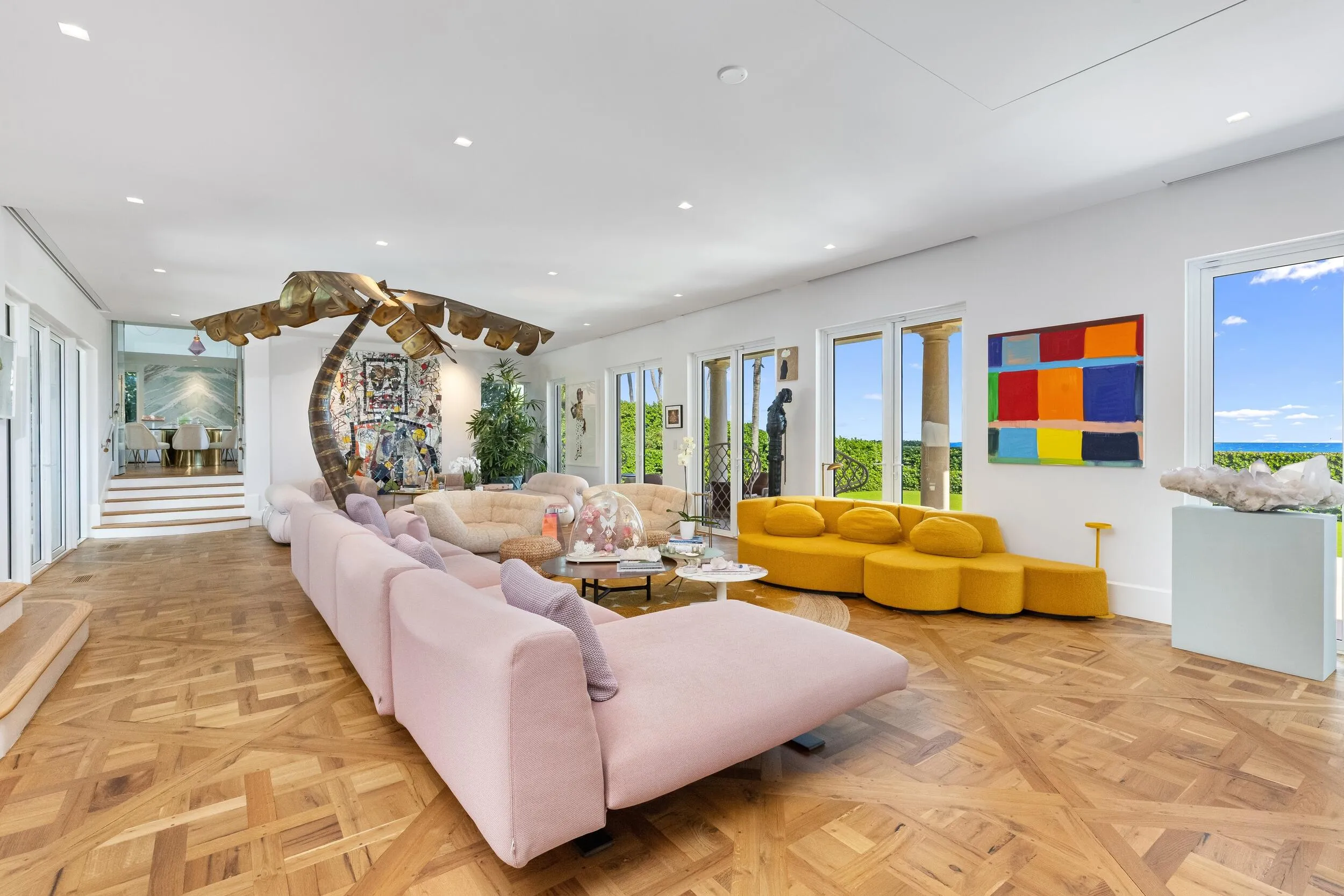 Living Area 2