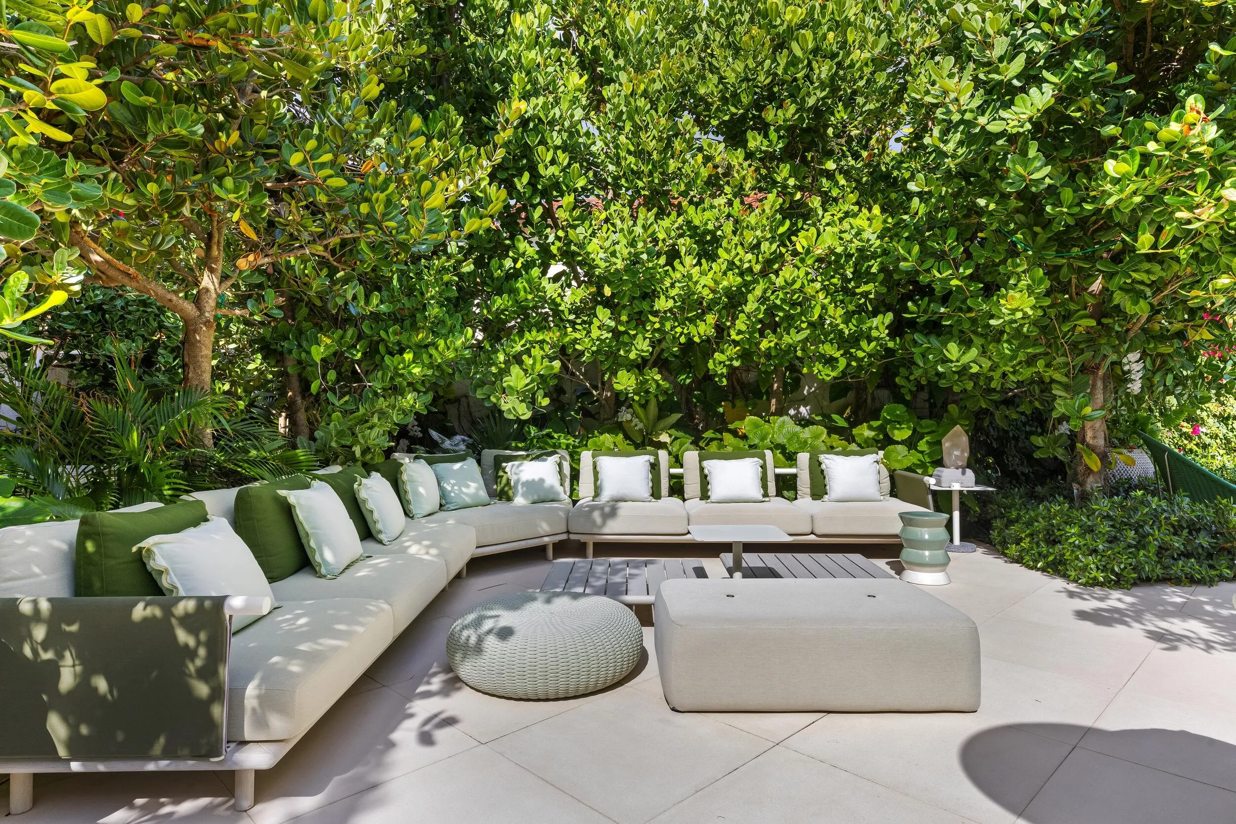 Patio 11