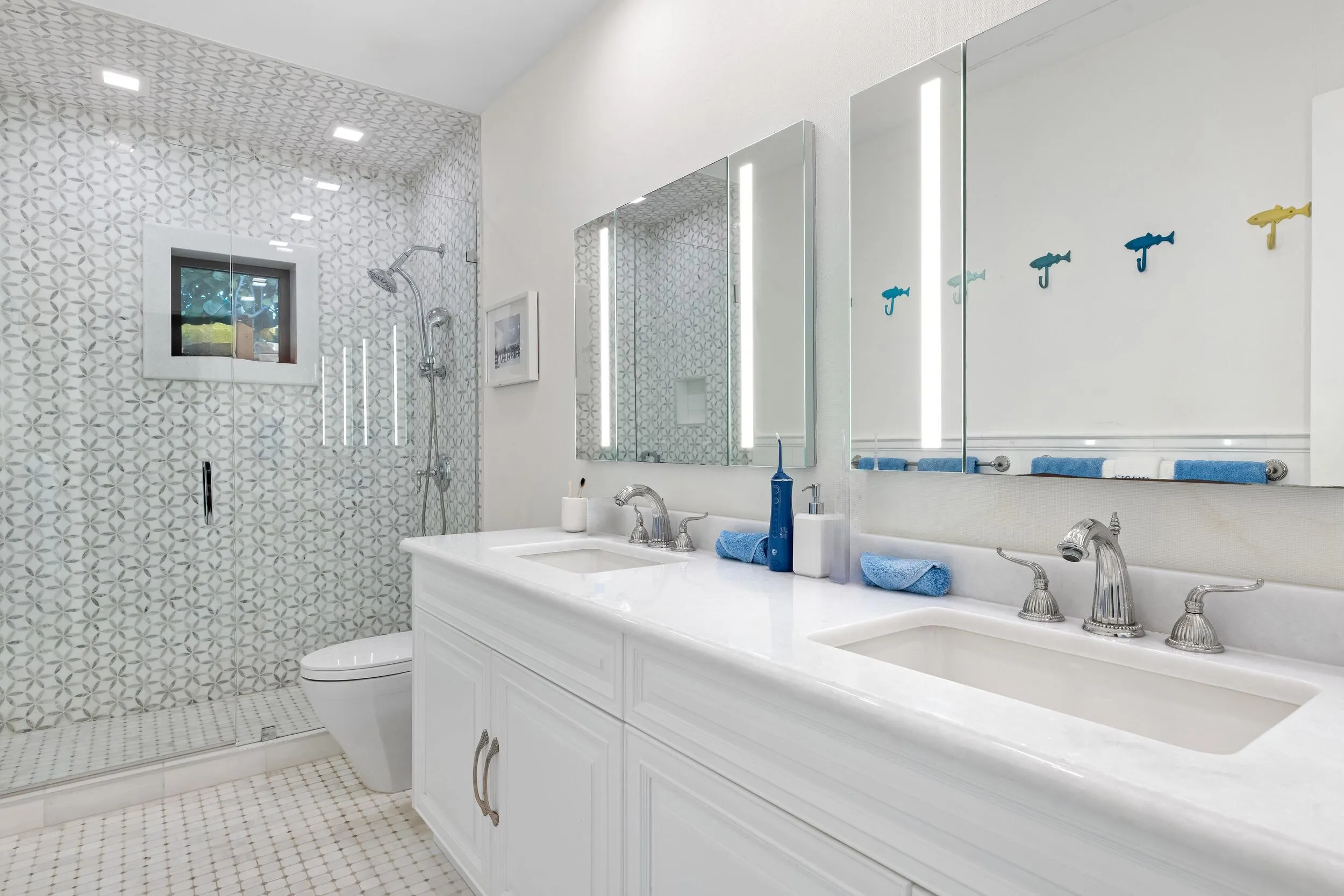 Guest Bath 1