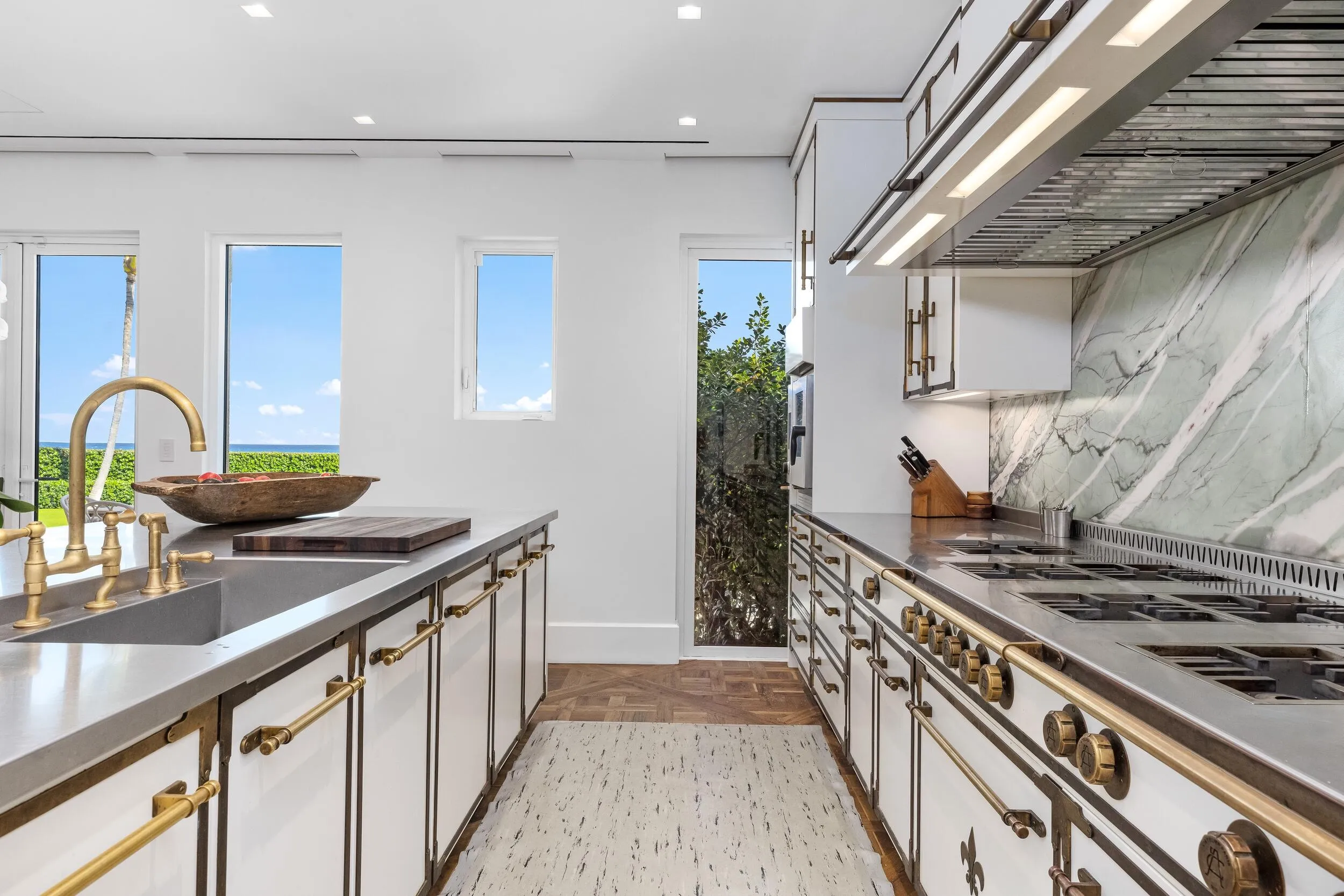 Kitchen 6