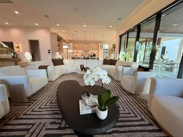 living N1