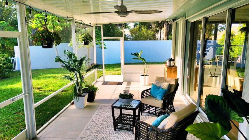 Screen Porch View 01