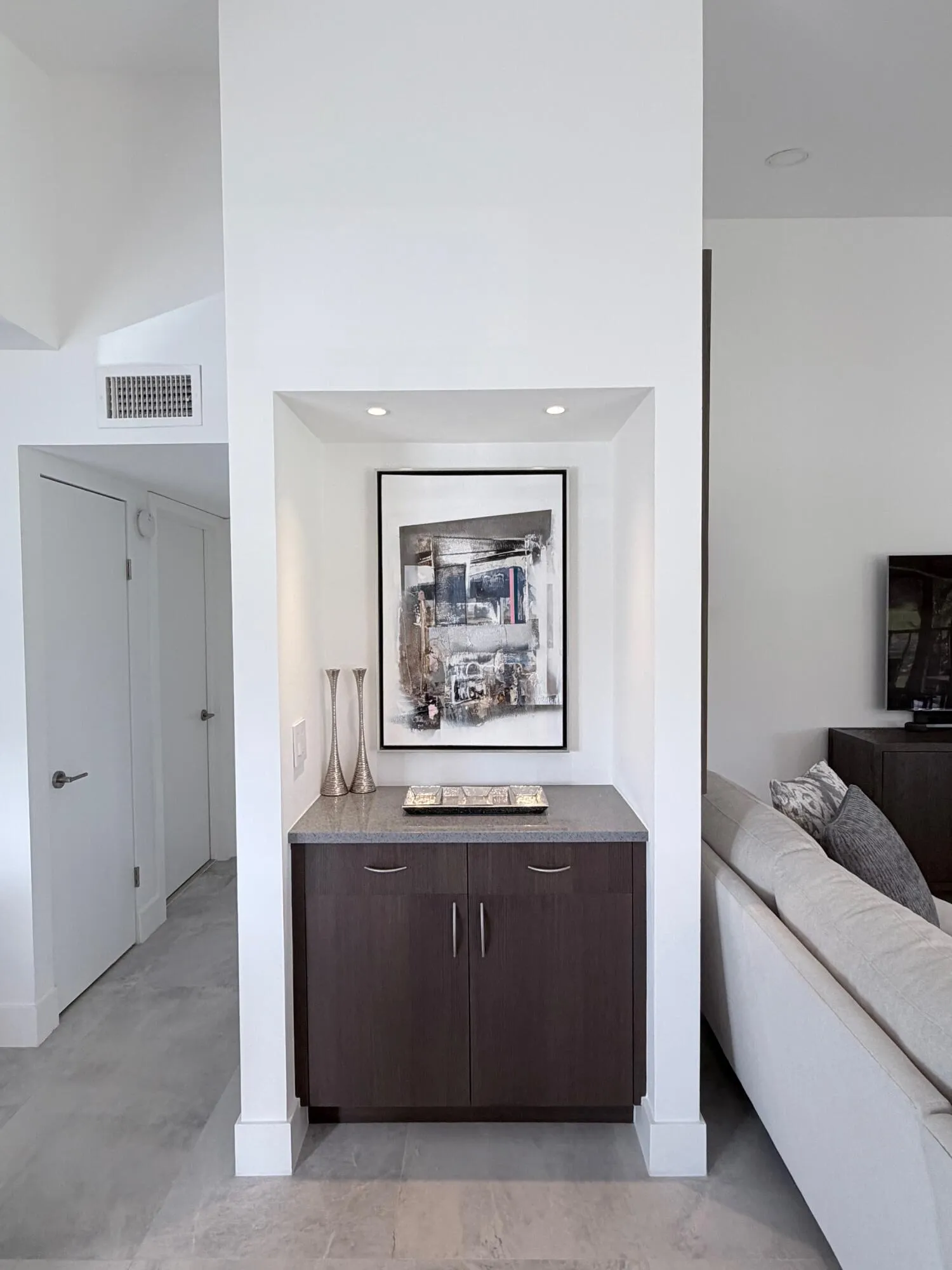 WET BAR