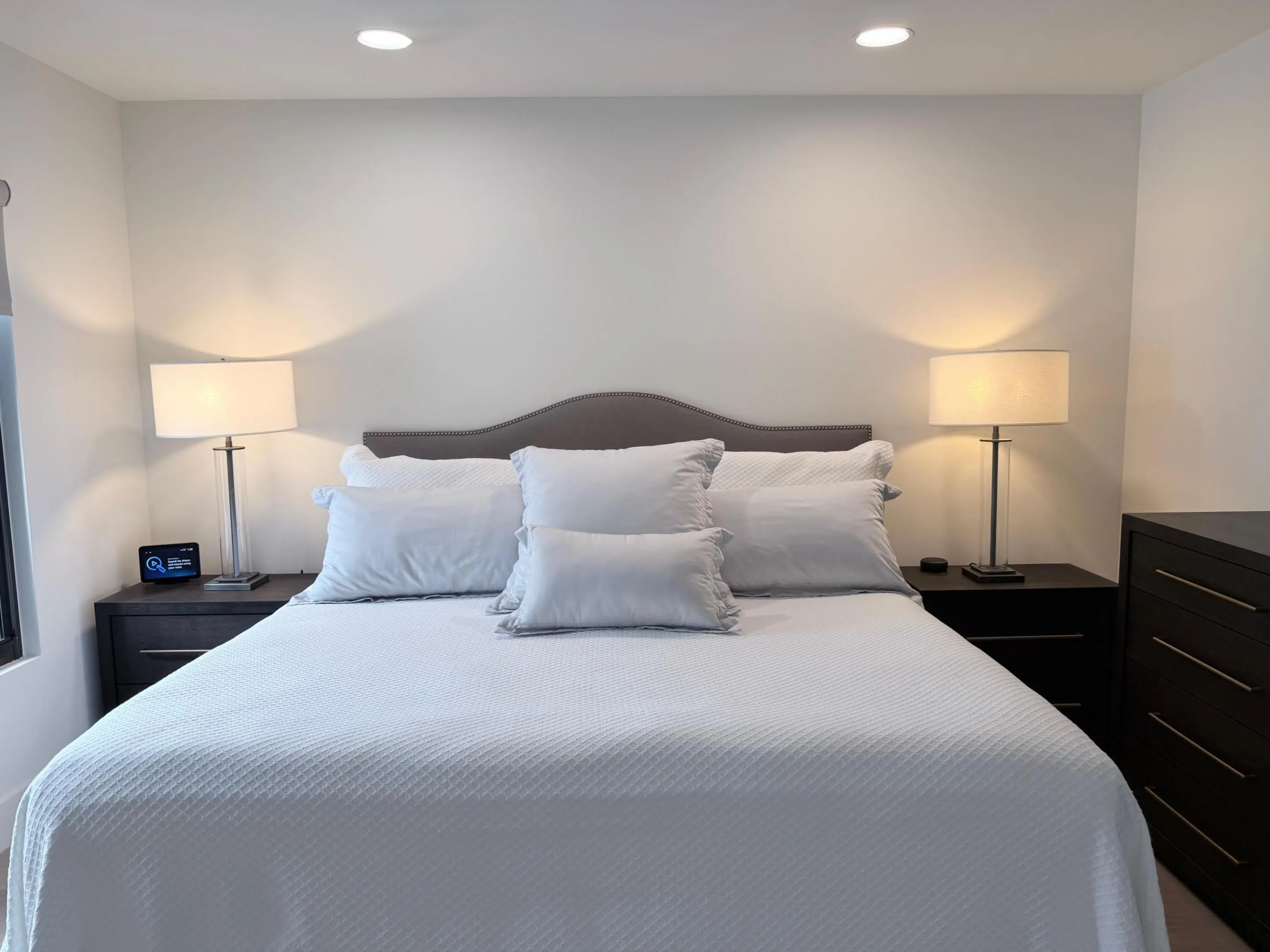 GUEST BEDROO
