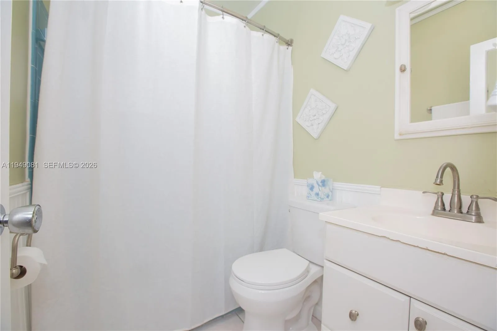 Tub & Shower, One Sink