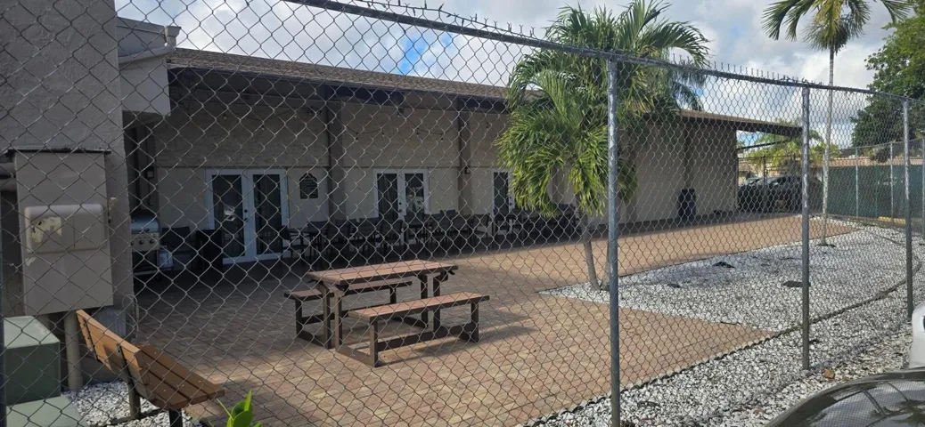 club house 1