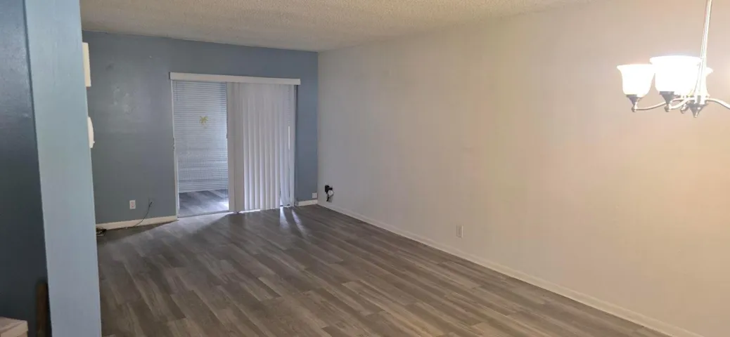 Living room 1