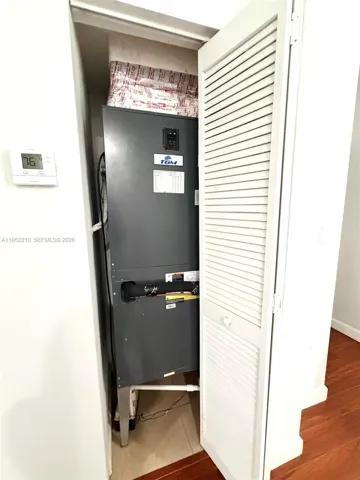 AC