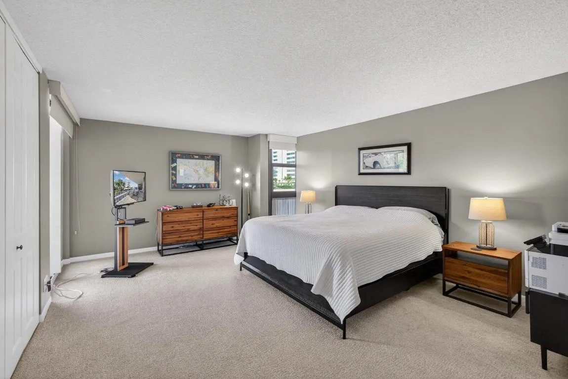 22-web-or-mls-5D1A2964