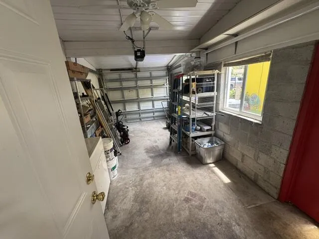 1car garage