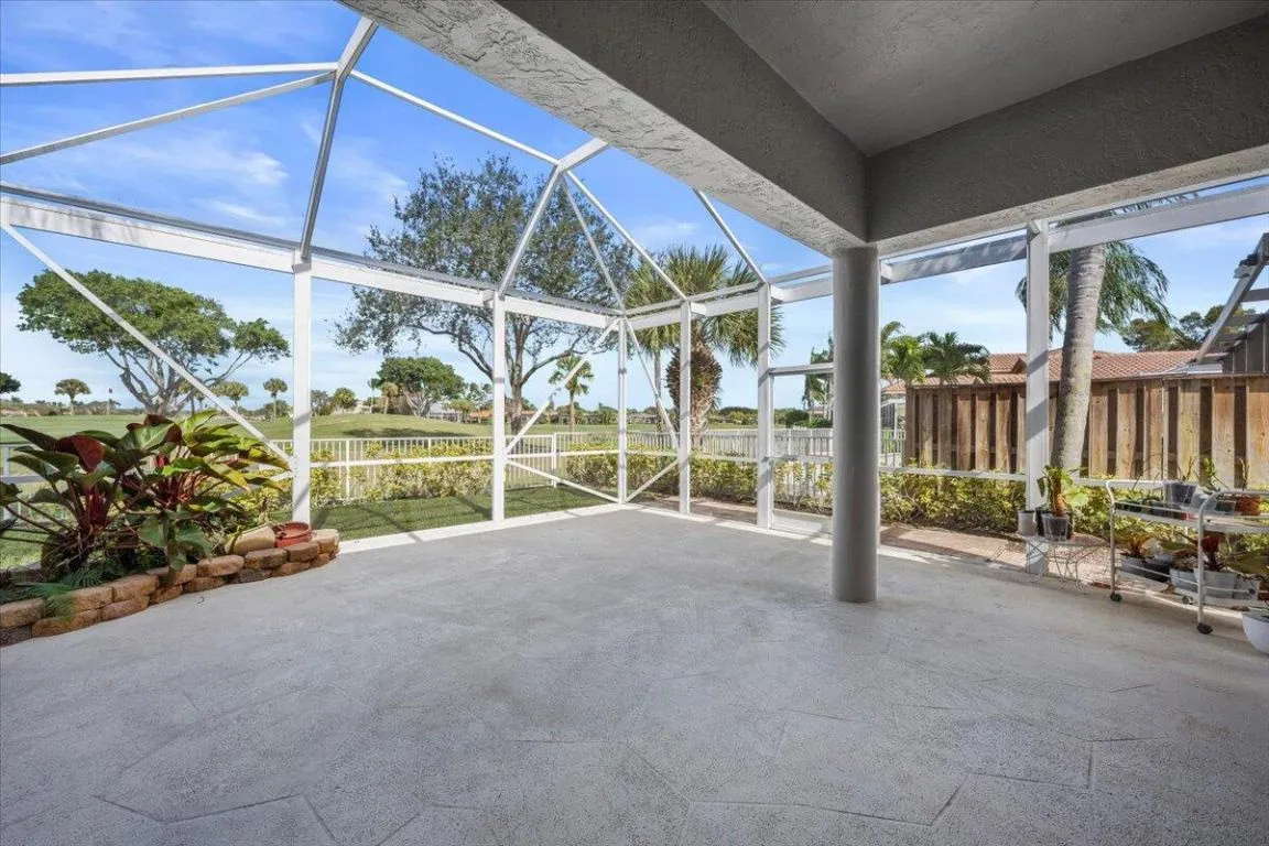 Screened In Patio
