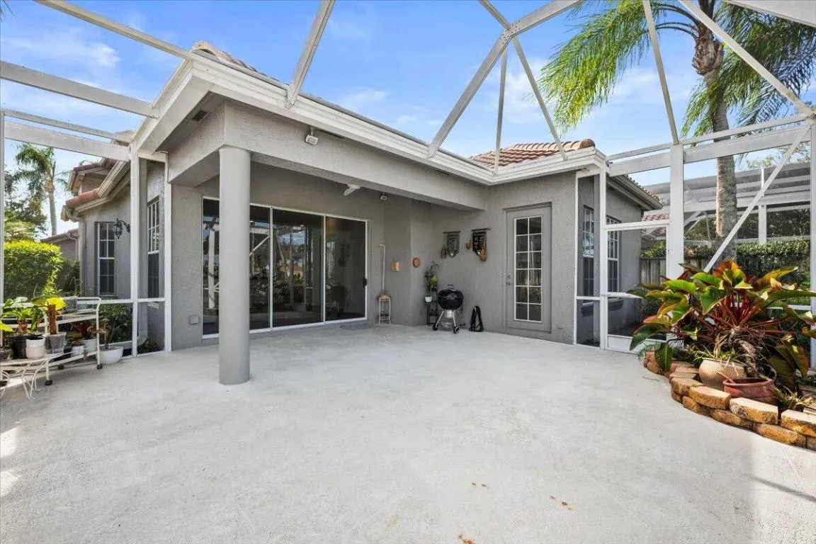 Screened In Patio