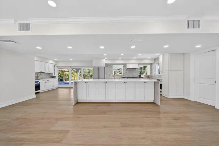 kitchen2.jpg-SMALL