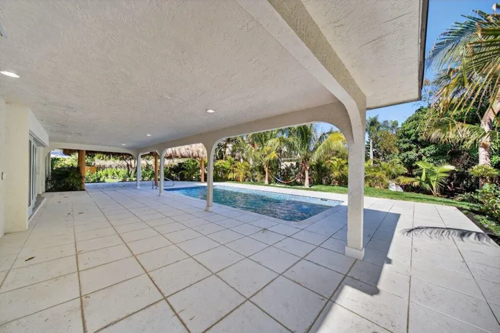 pool5.jpg-SMALL