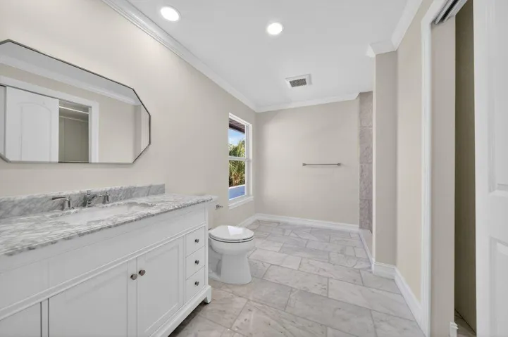 ensuite3b.jpg-SMALL