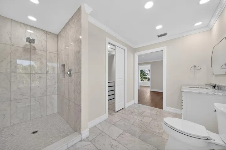 ensuite3.jpg-SMALL