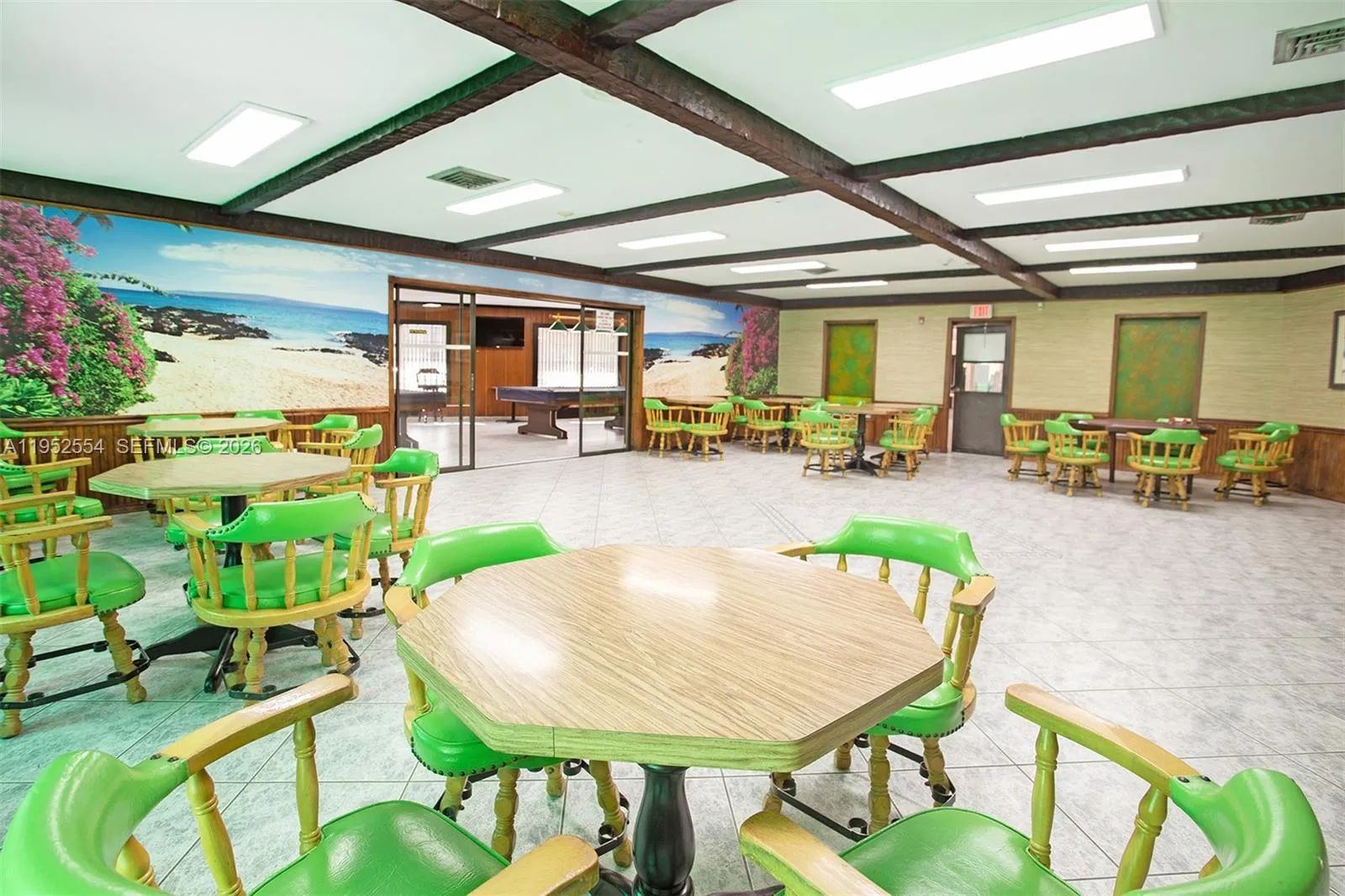 SOCIAL MEETING AREA FOR GUEST/FAMILY