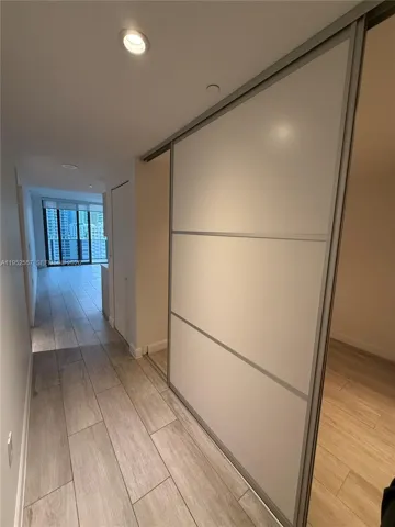 DEN
