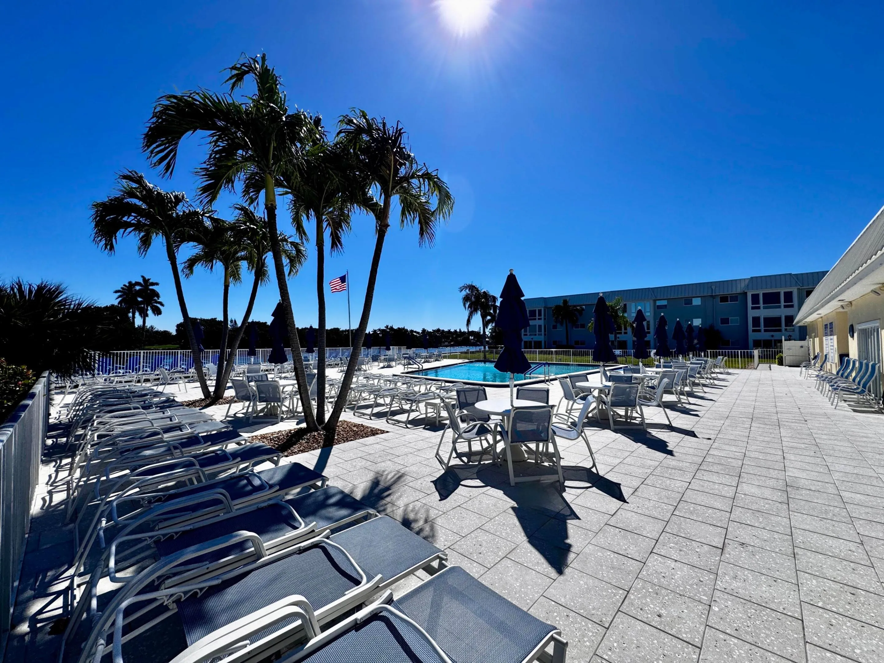 Intracoastal front pool