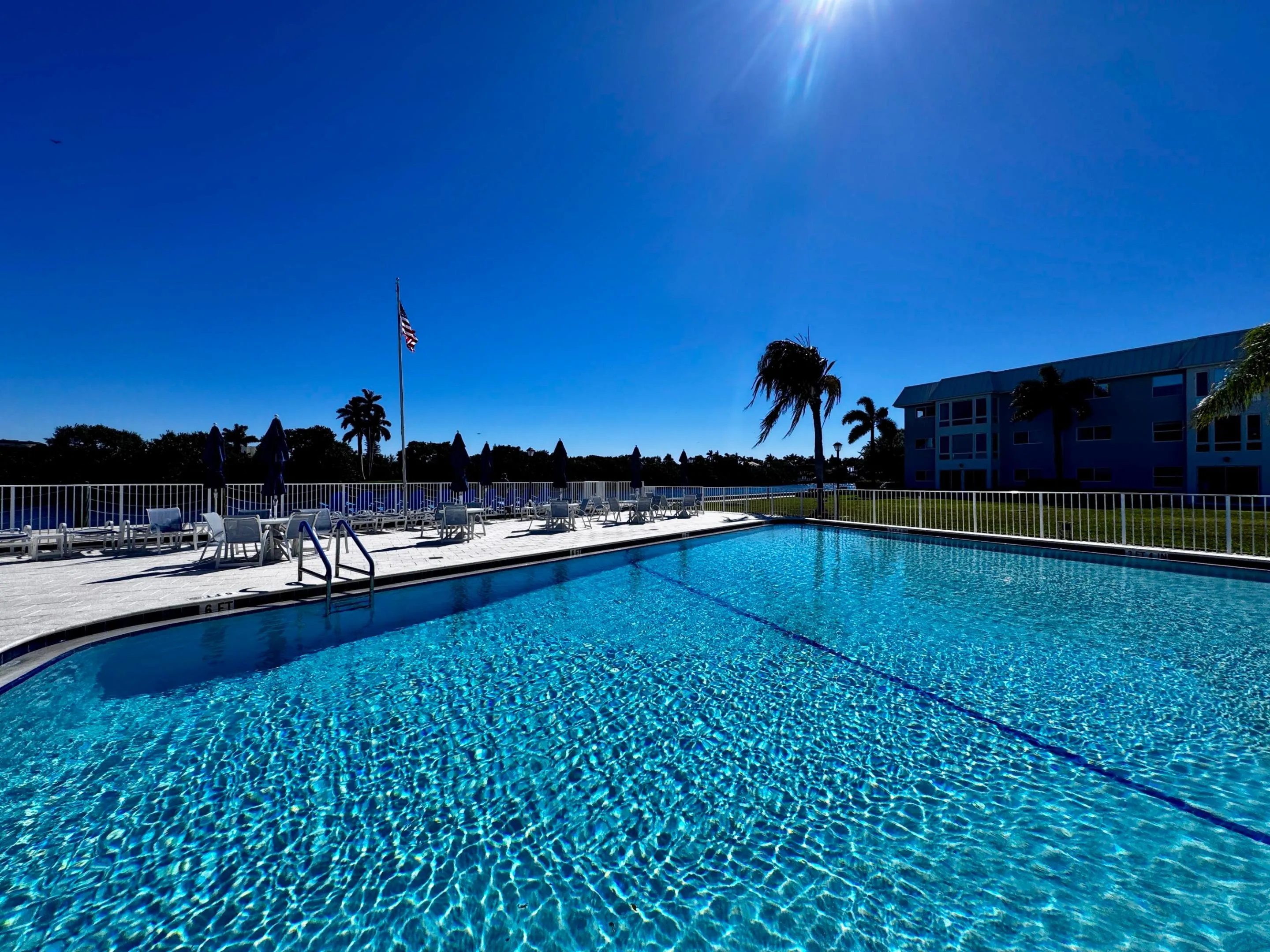 Intracoastal front pool