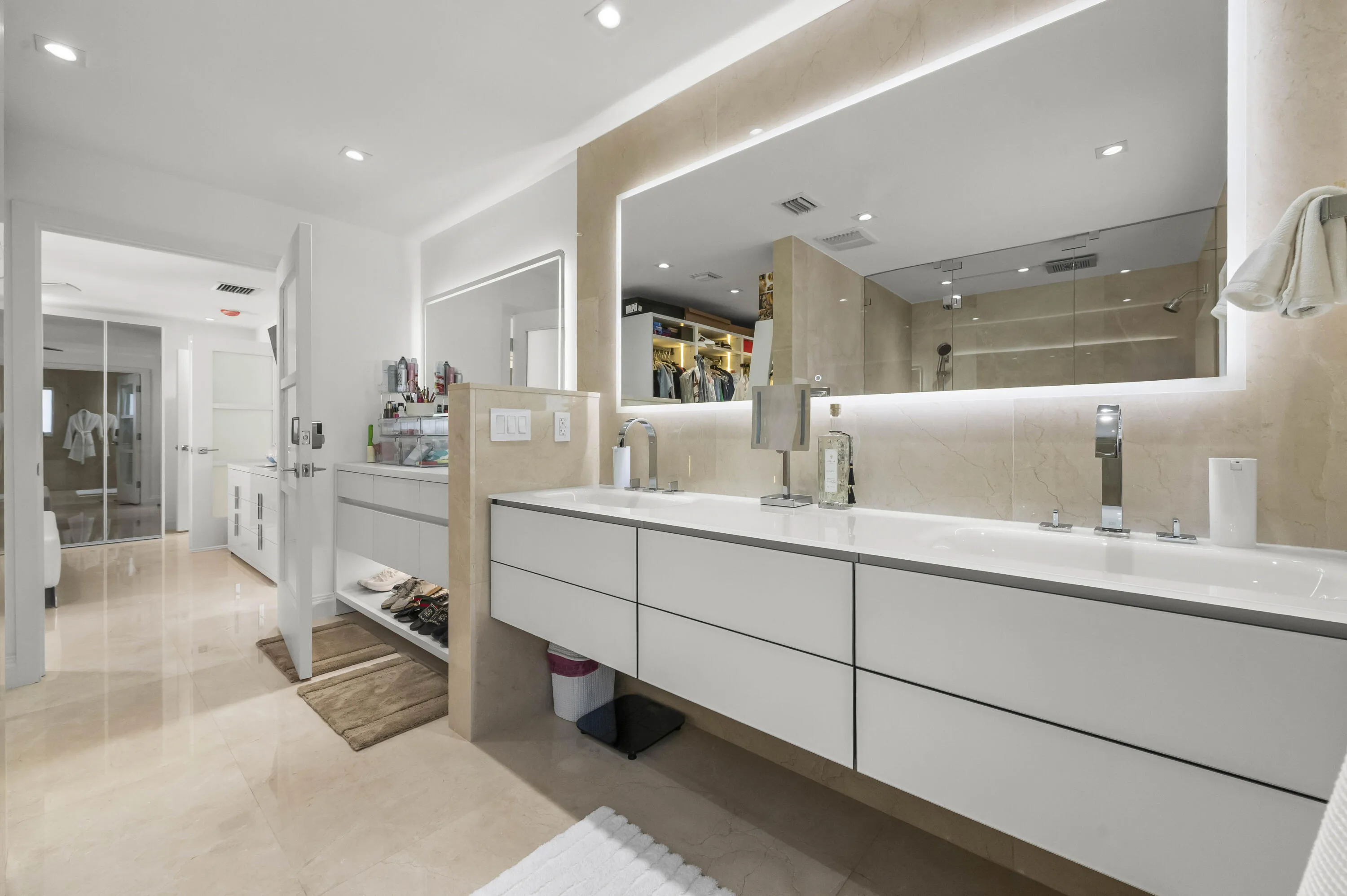 Double sink.