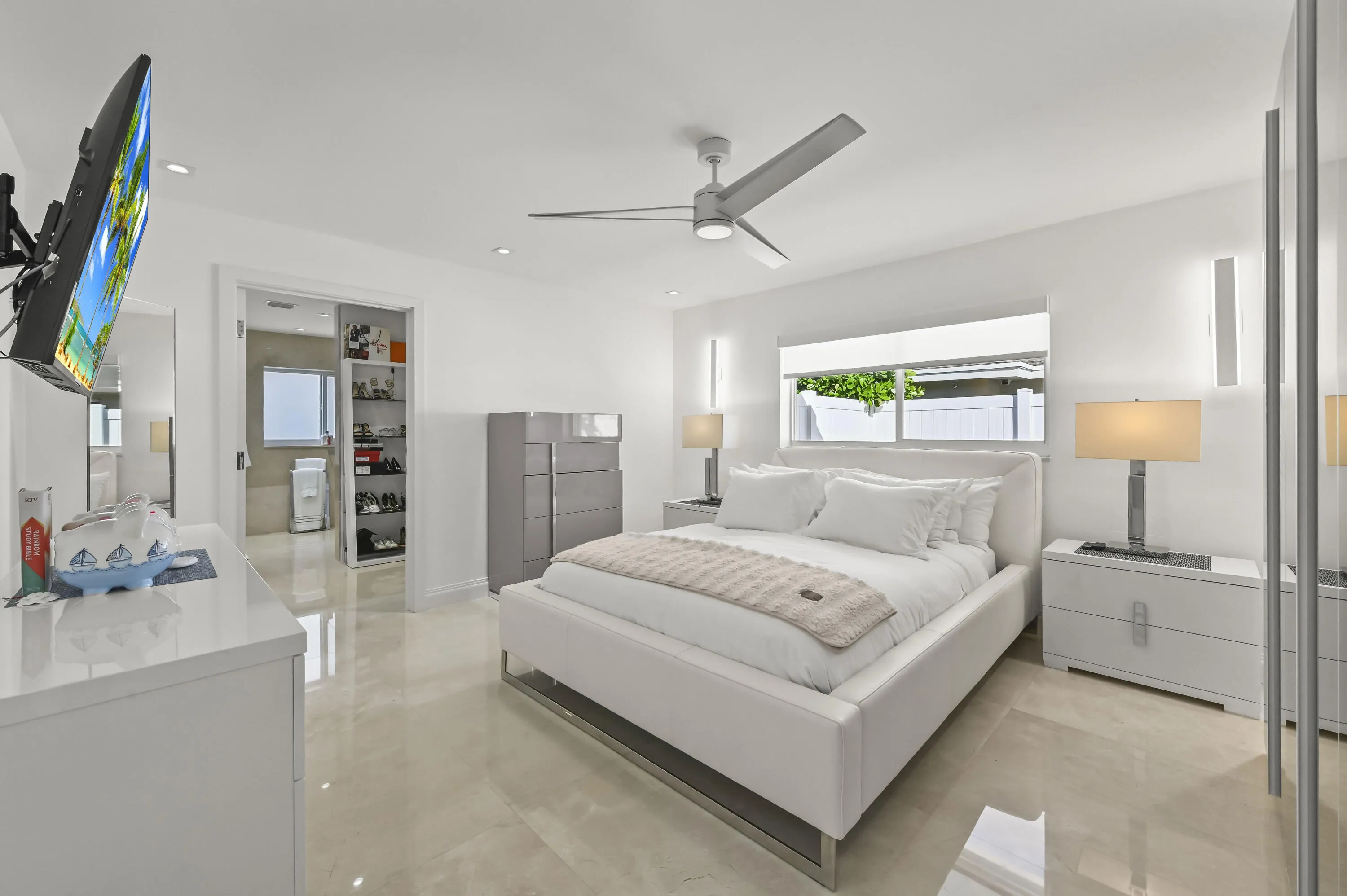 Split Floor Plan - added privacy.