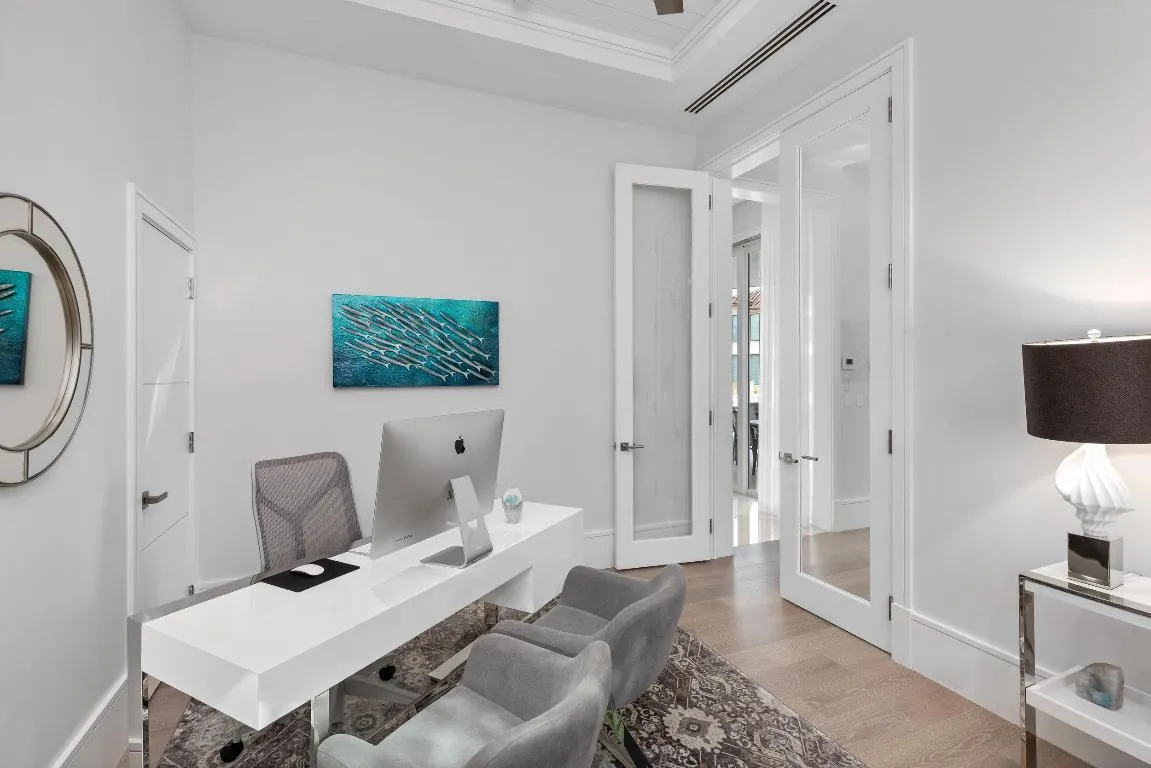 Office / Bedroom 6