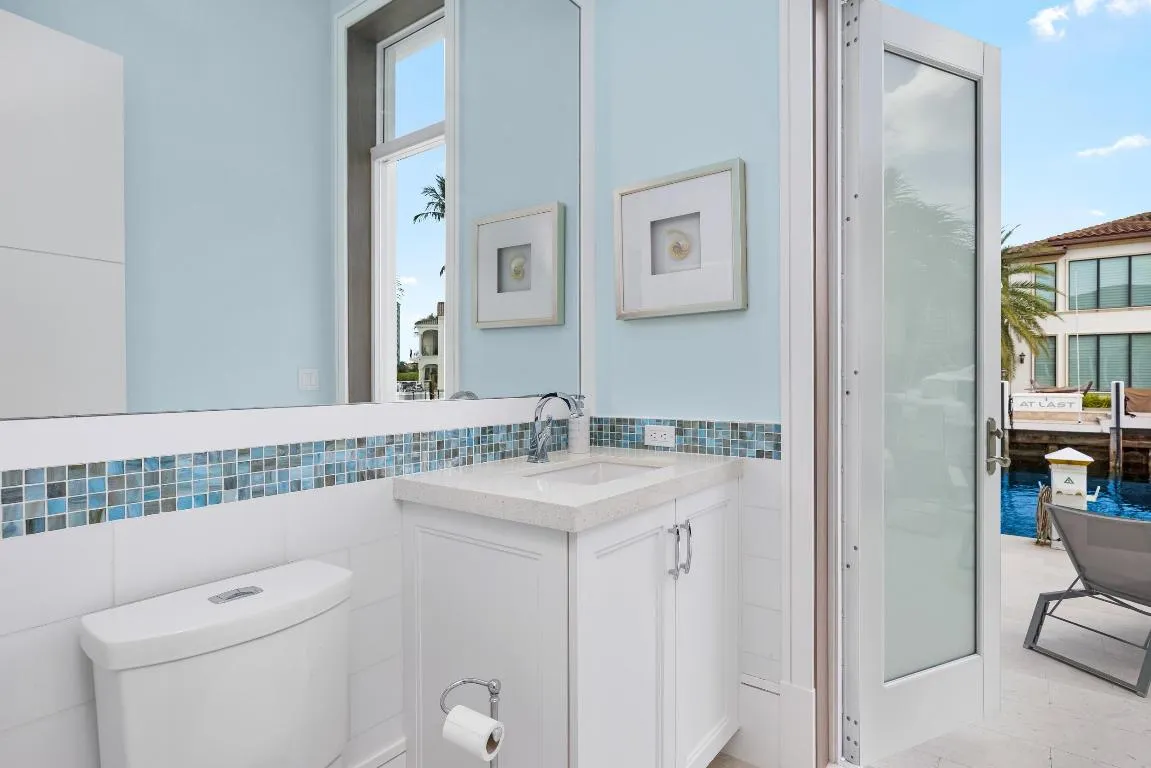 Cabana Bath
