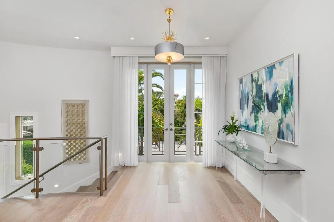 2nd Floor Landing