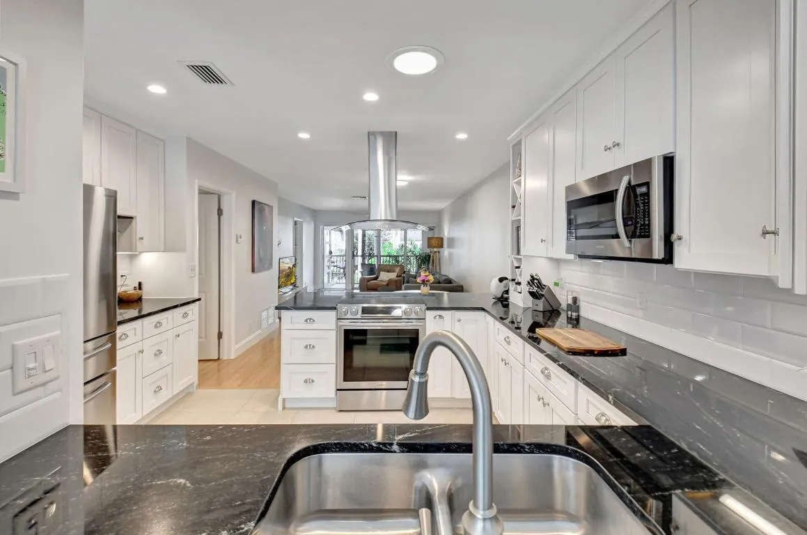 KITCHEN FROM FLORIDA ROOM