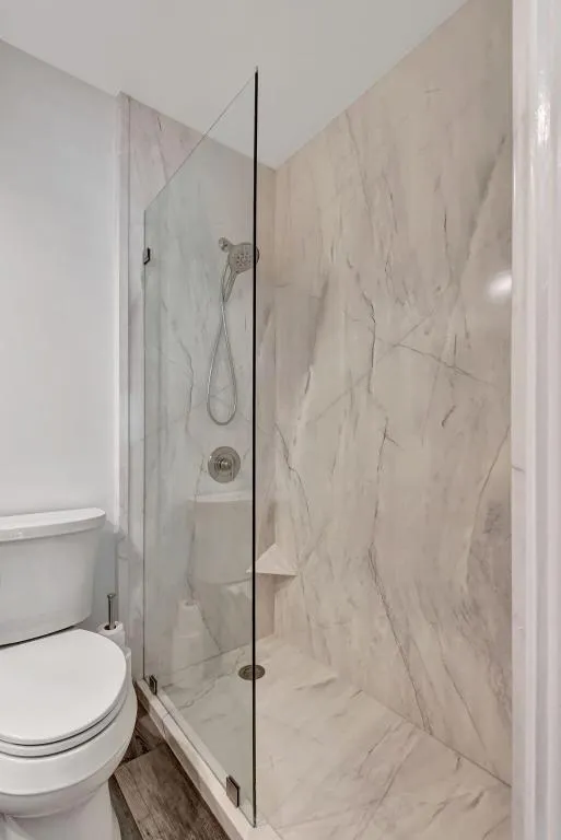 GUEST SHOWER