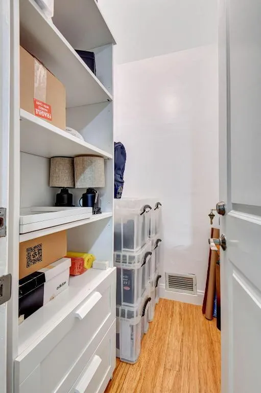 GUEST WALK IN CLOSET