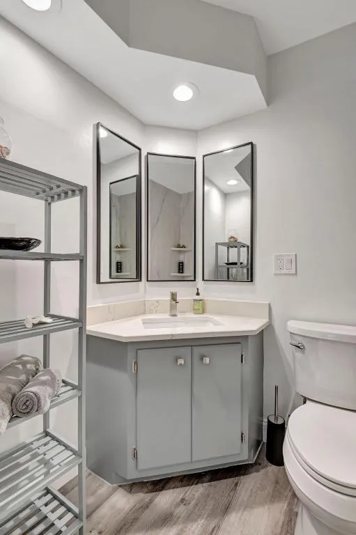GUEST BATH