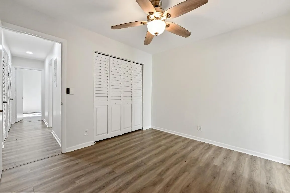 20 bedroom 02