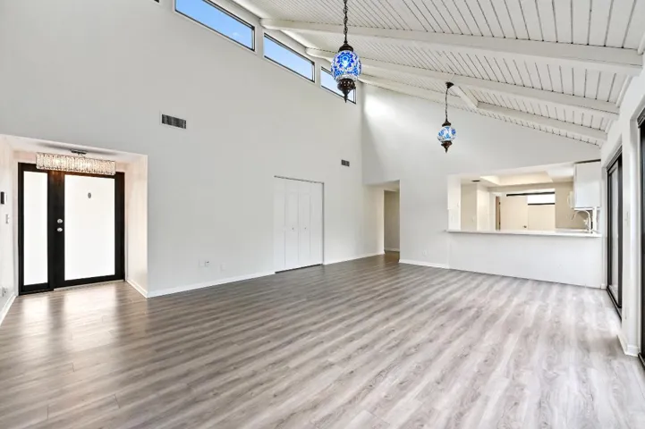 09 living room 02