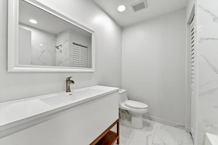 21 bathroom​​‌​​​​‌​​‌‌​‌‌​​​‌‌​‌​‌​‌​​​‌​​ 01