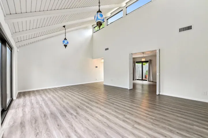 10 living room 03