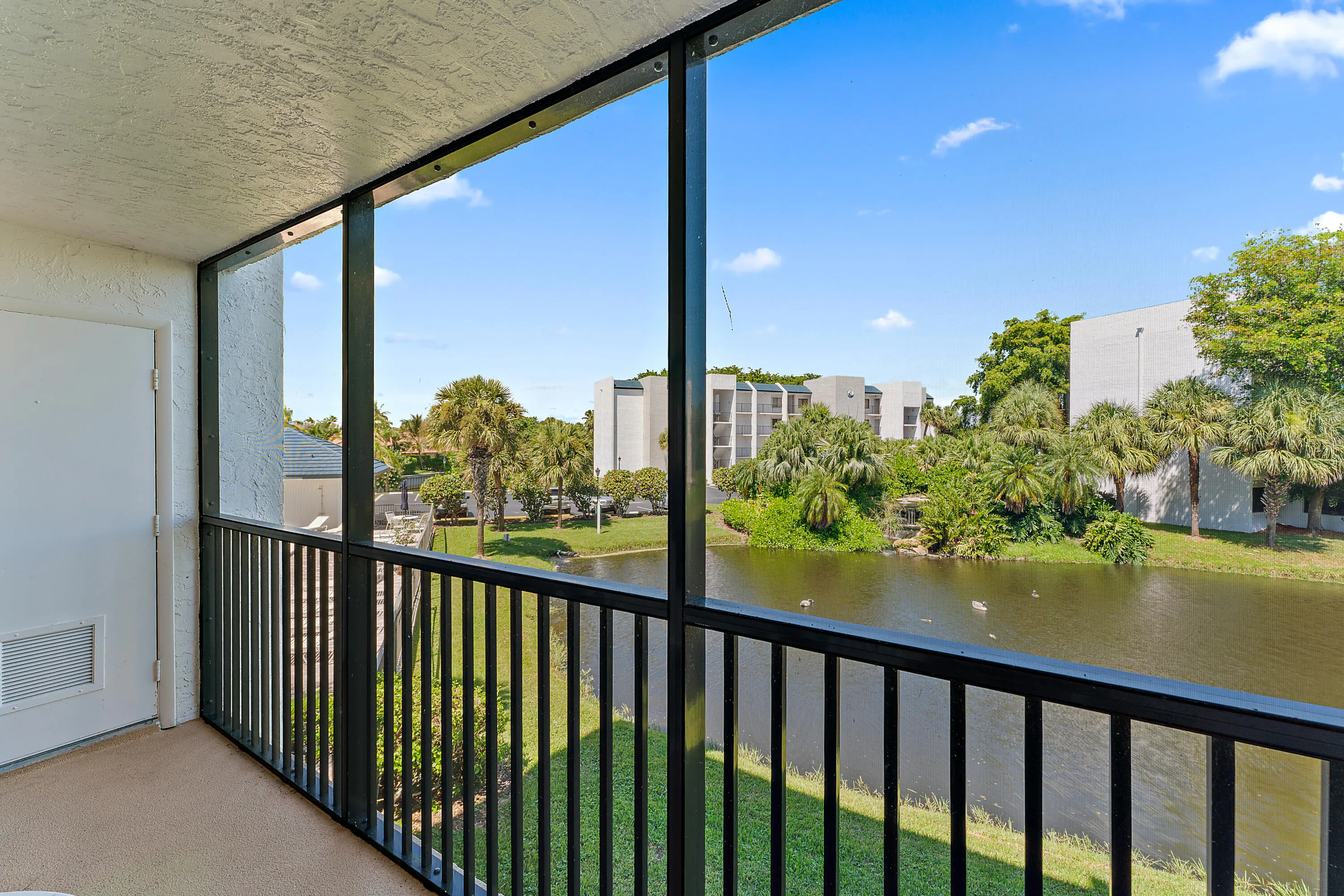 010-1605US1N-Jupiter-FL-FULL