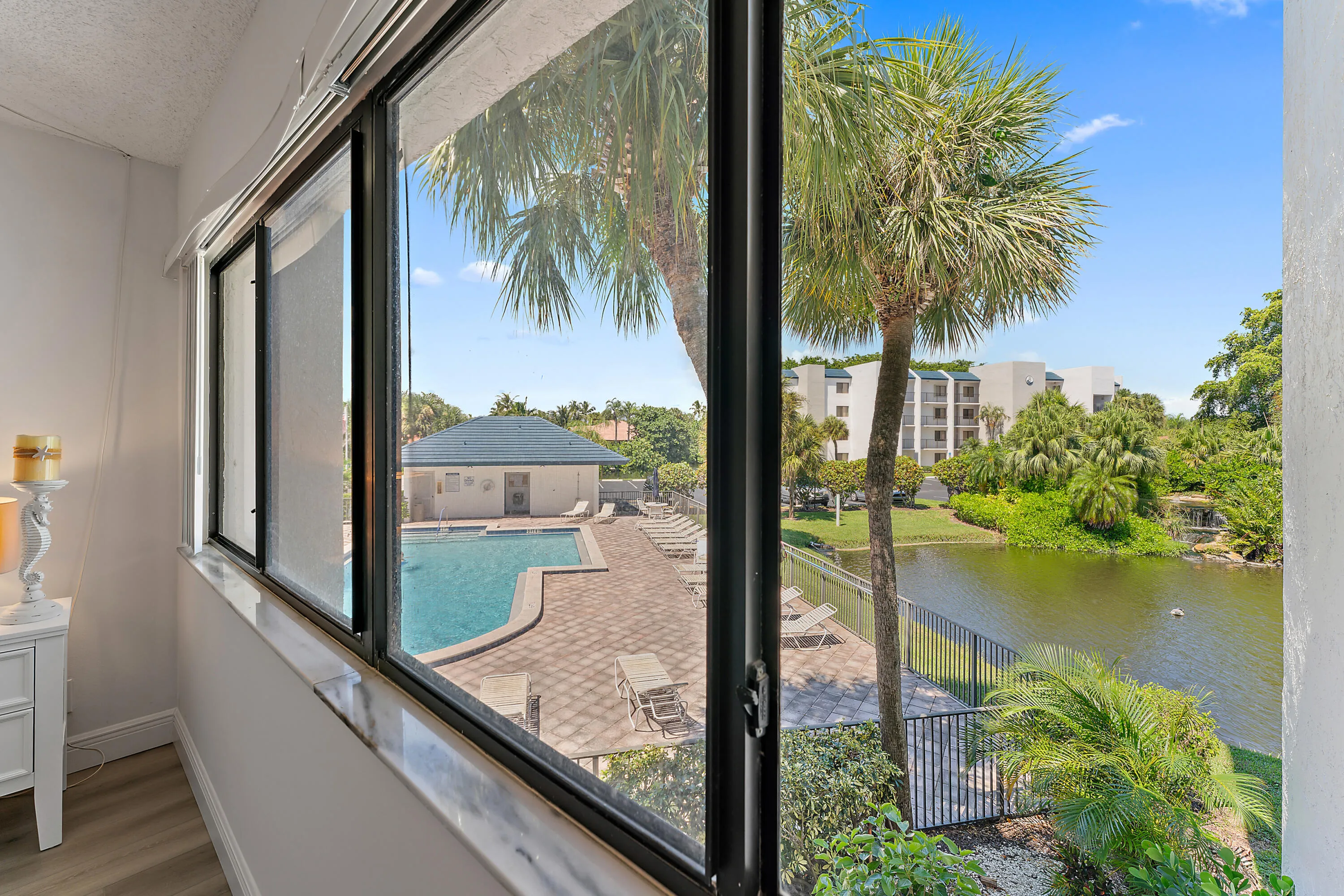 024-1605US1N-Jupiter-FL-FULL