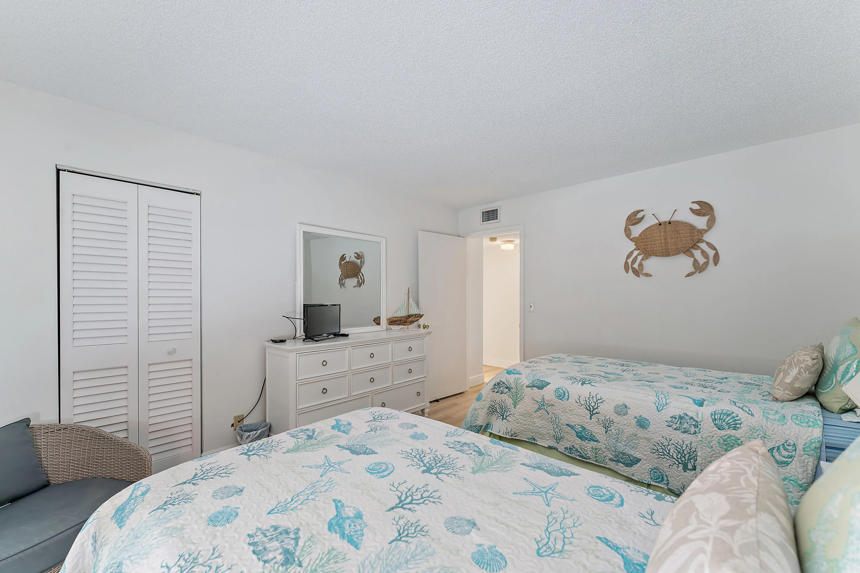 019-1605US1N-Jupiter-FL-FULL