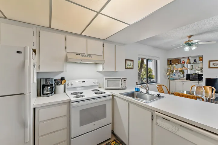 014-1605US1N-Jupiter-FL-FULL