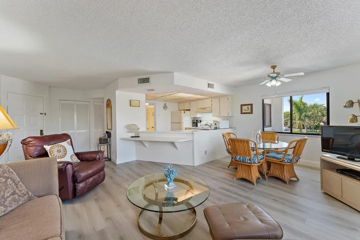 004-1605US1N-Jupiter-FL-FULL