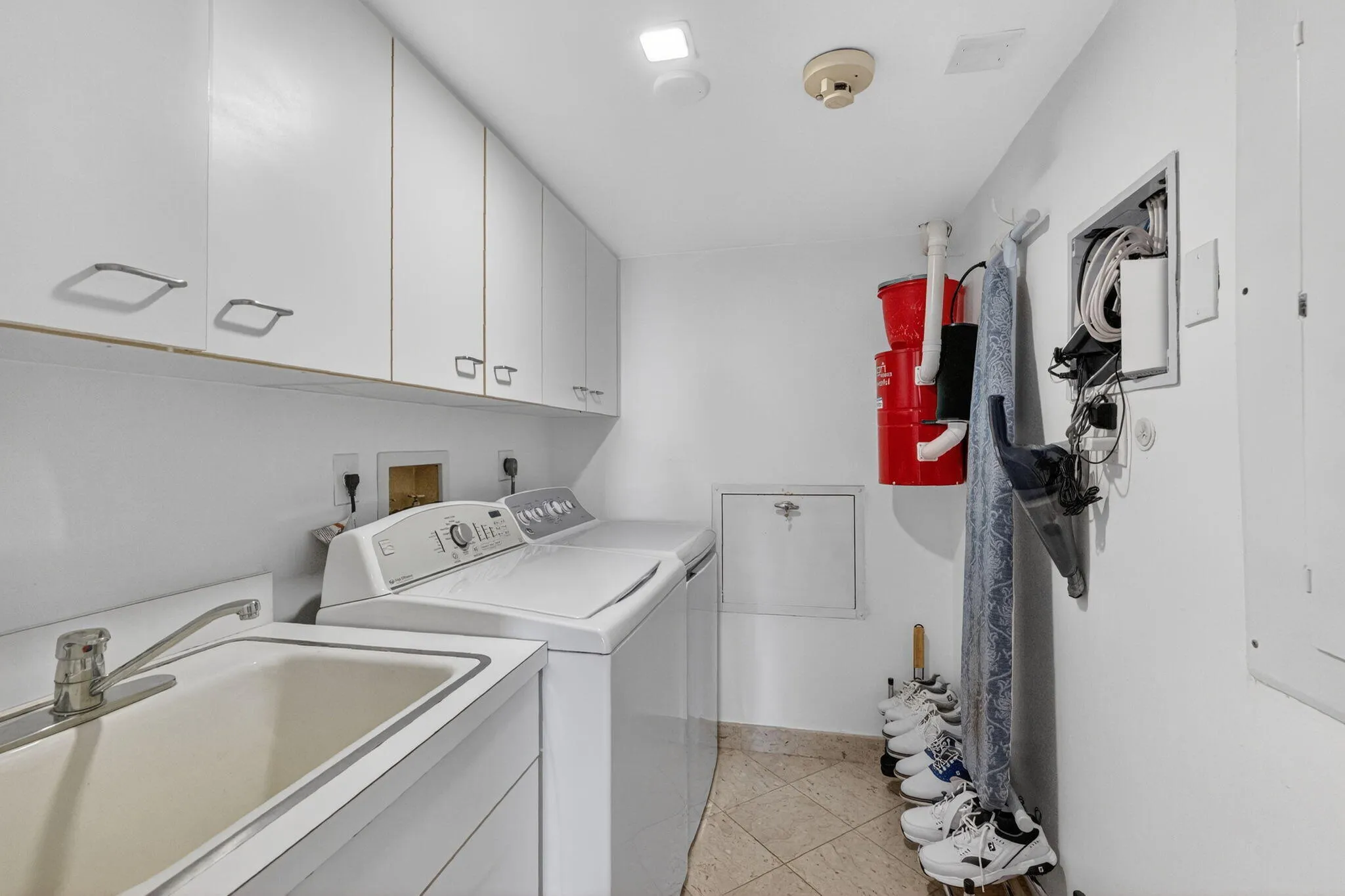 Property photo 34