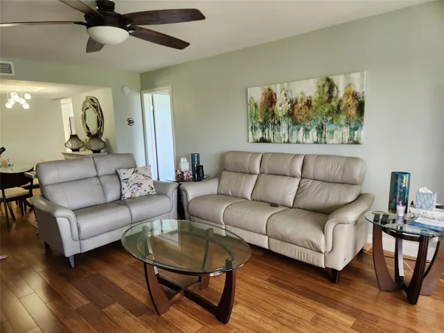 Ample living, new bamboo flooring on social areas and bedrooms